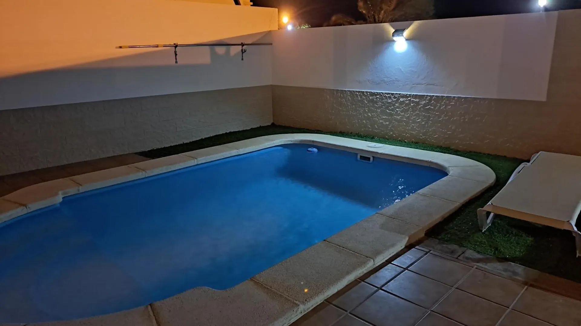 Villa Linda con Piscina Privada Playa Blanca  España