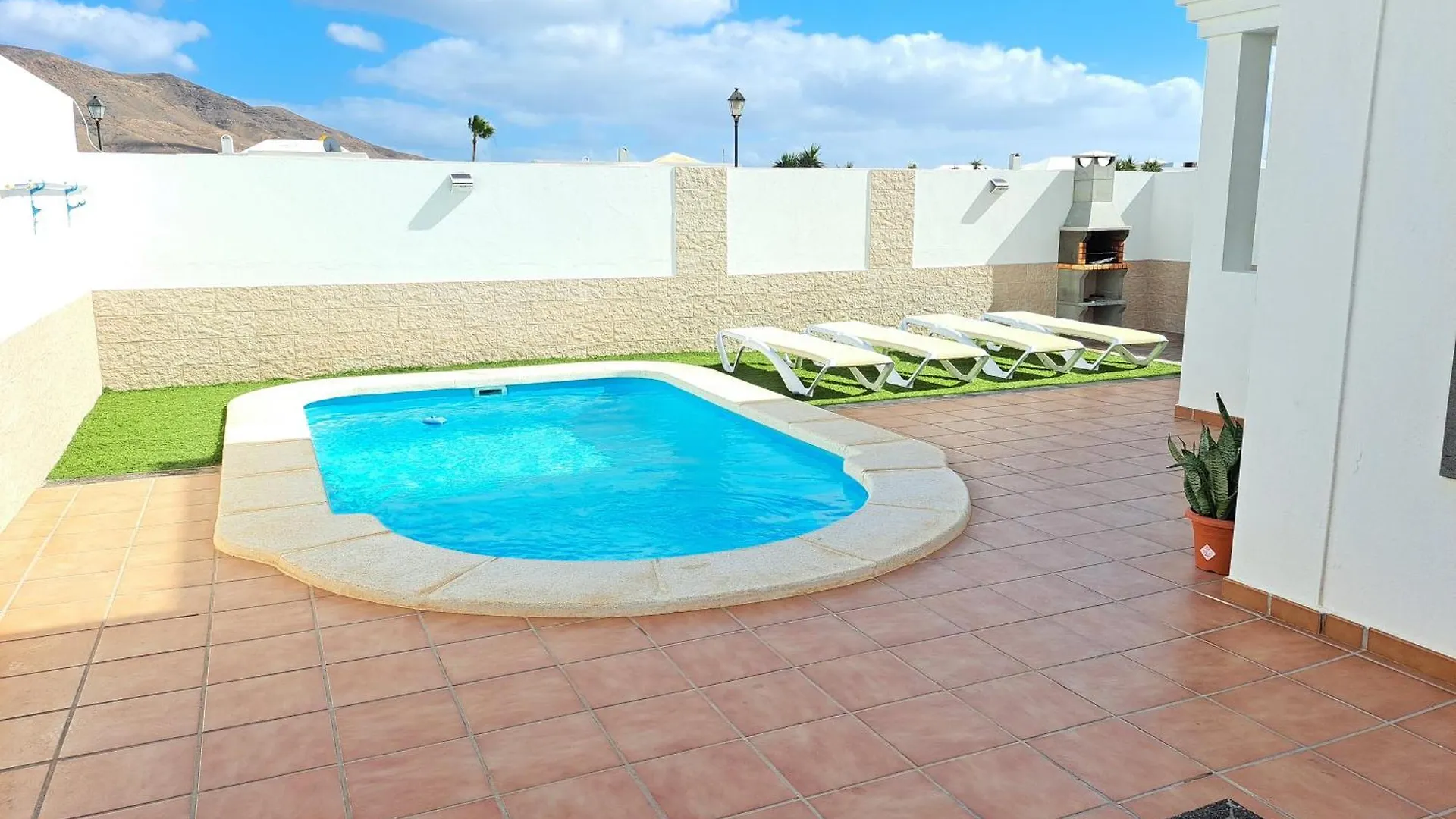 Villa Linda Con Piscina Privada Playa Blanca